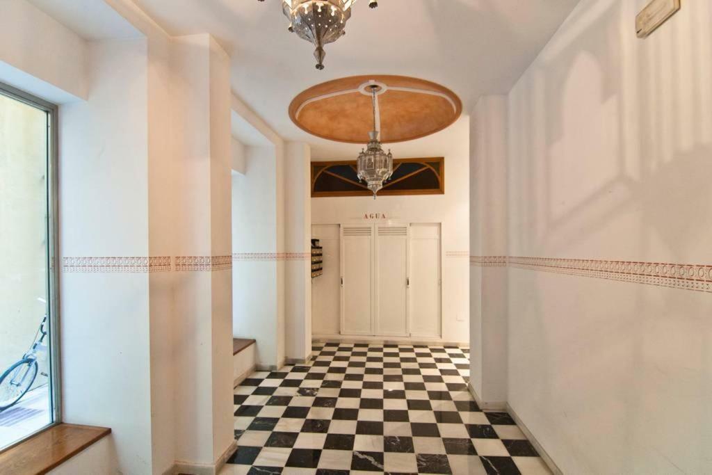 Apartamento Centro Historico Малага Екстериор снимка